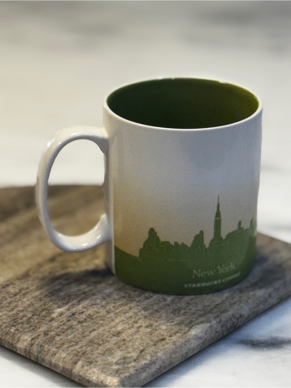 Starbucks New York Coffee Tea Mug Collector Series Cup 16 ozs. 2008 - Picture 2 of 5